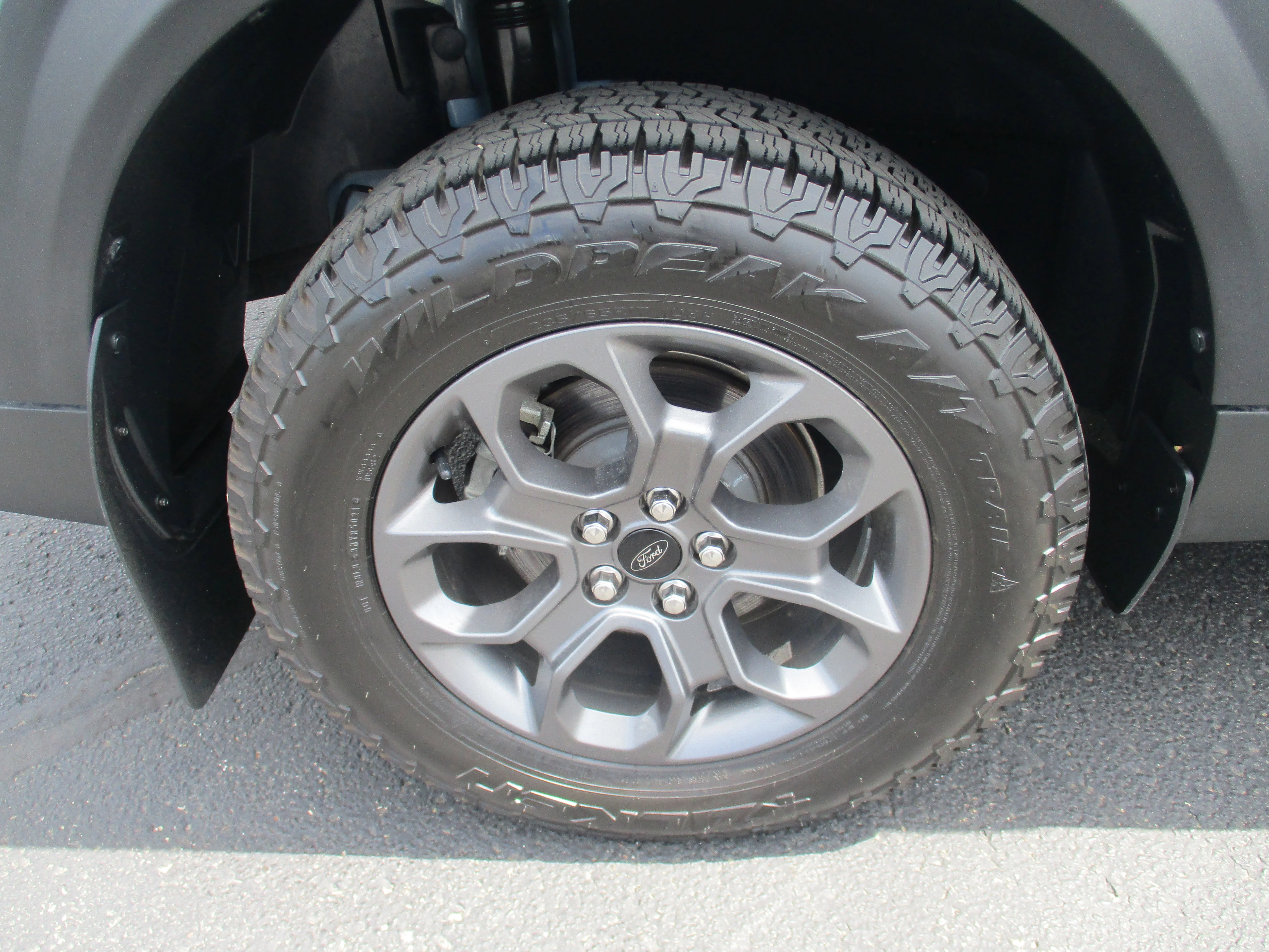 Used 2022 Area 51 Ford XLT Hybrid FWD image 50