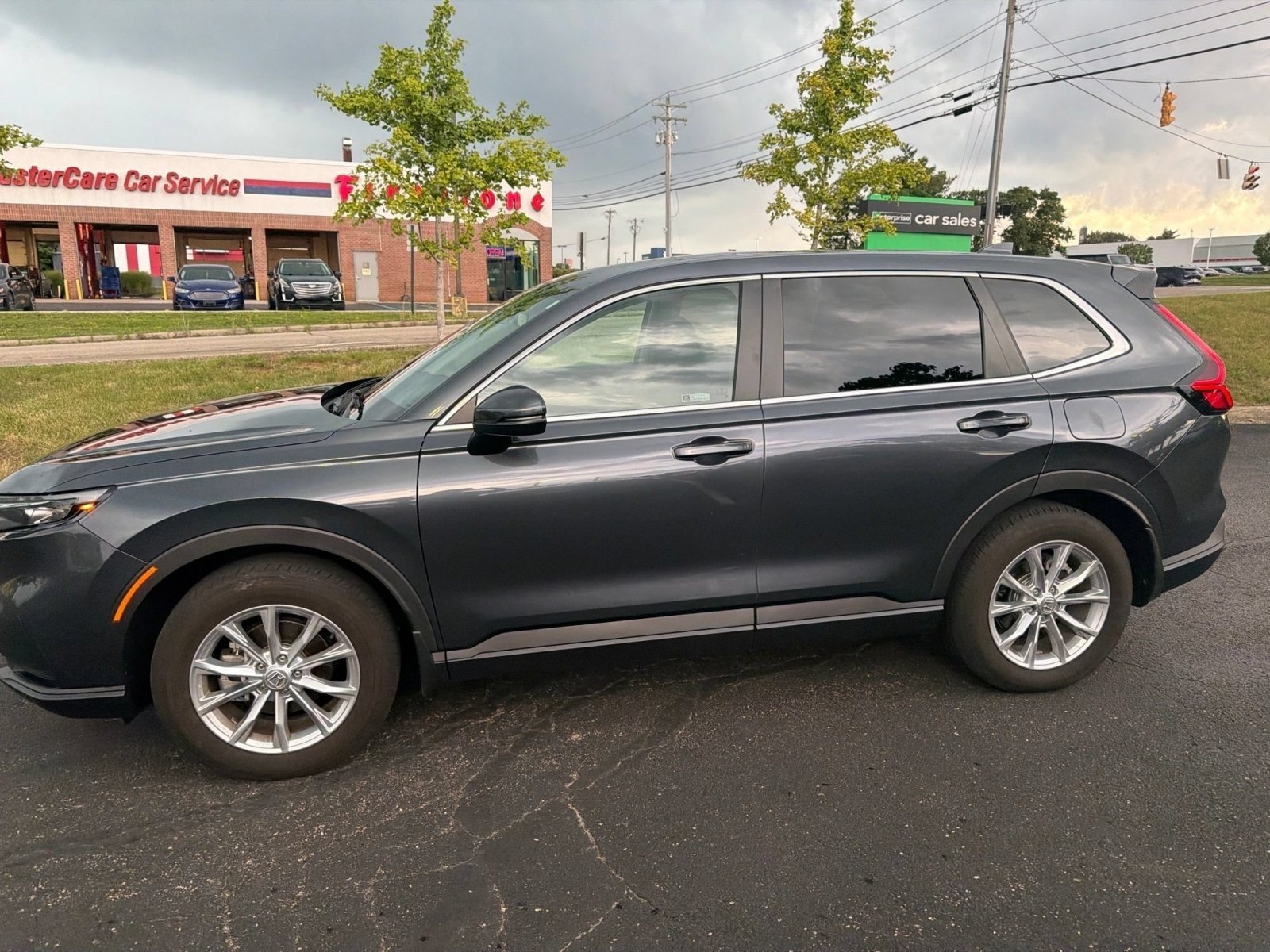 2024 Honda CR-V EX - Photo 8