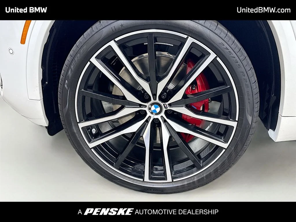 New 2026 Alpine White BMW sDrive40i image 2