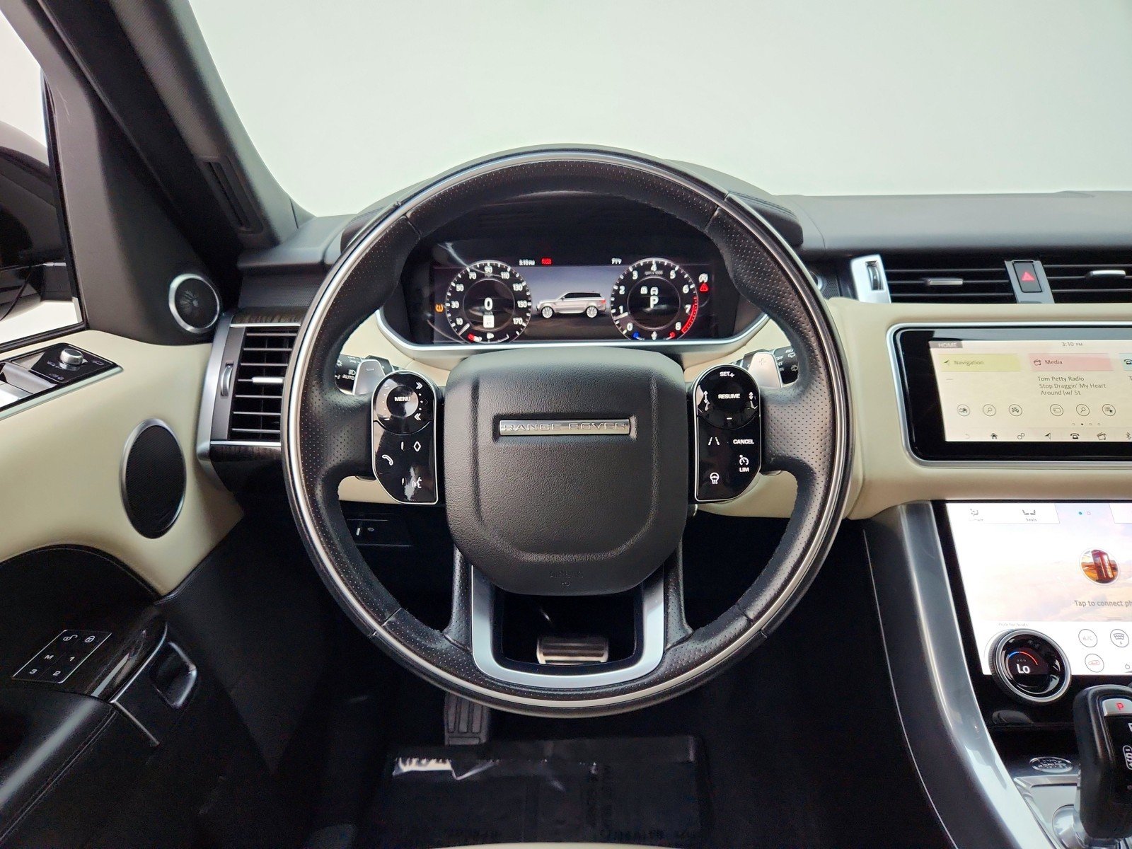 Used 2020 Santorini Black Metallic Land Rover HSE Dynamic image 23