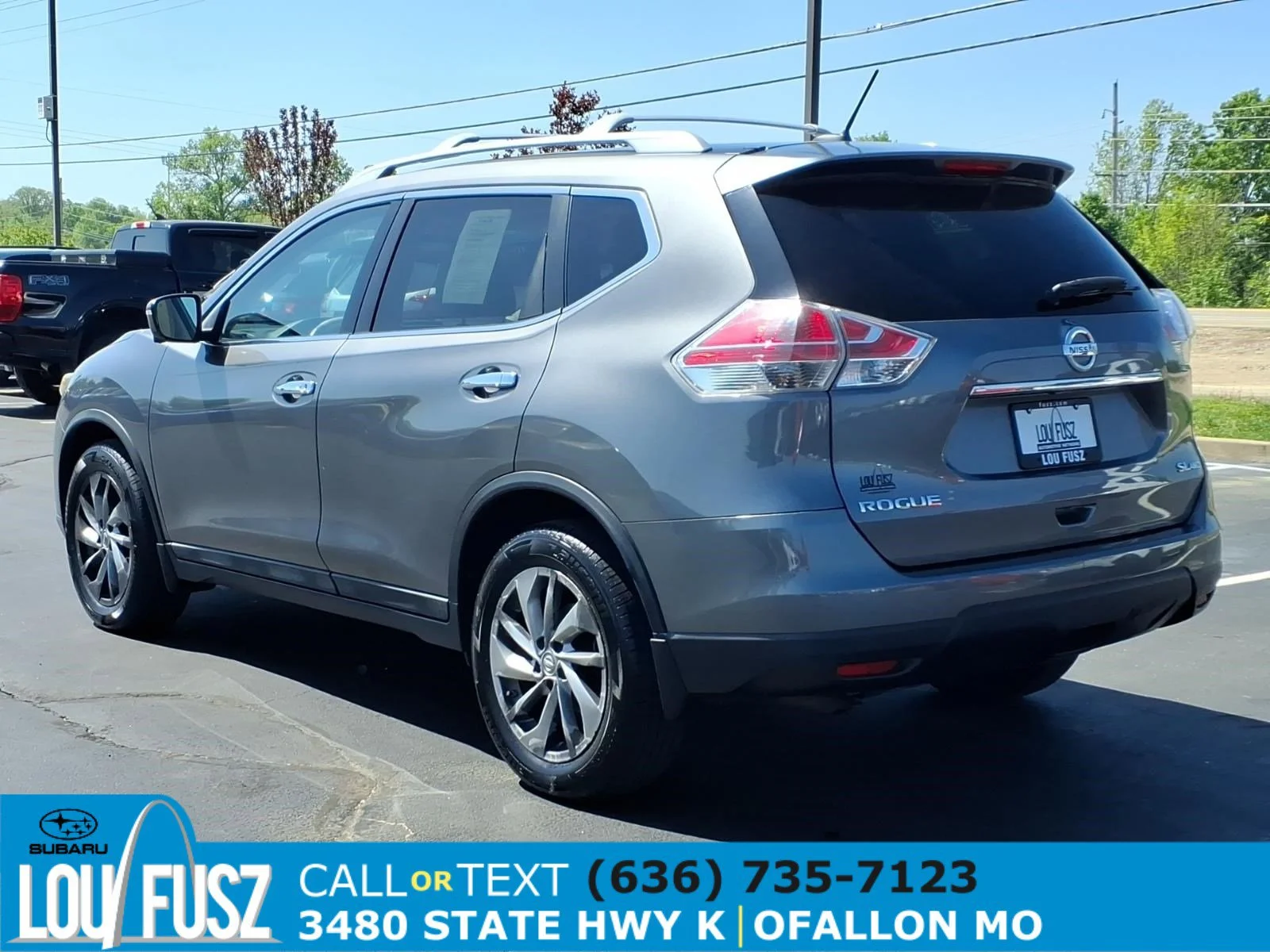 Used 2015 Gun Metallic Nissan SL image 5