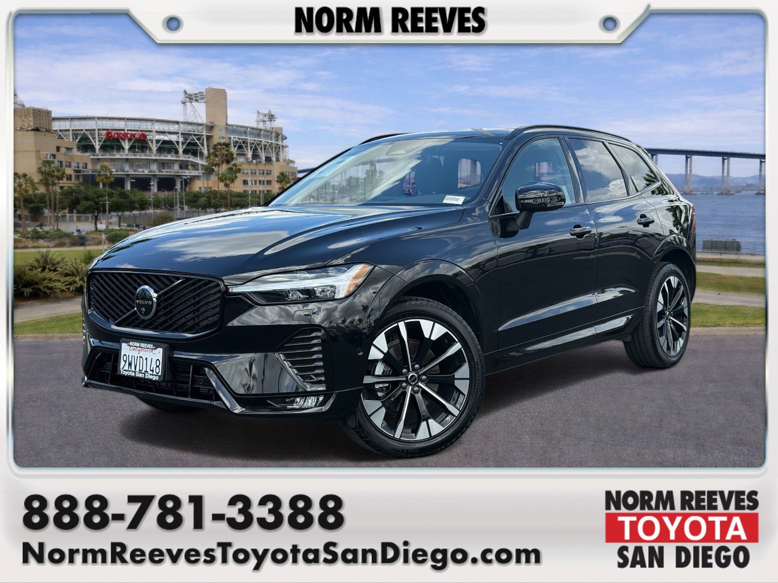 2026 Volvo XC60 B5 Plus Dark AWD's photo