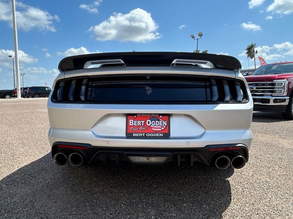 Used 2018 Silver Ford GT Premium image 5