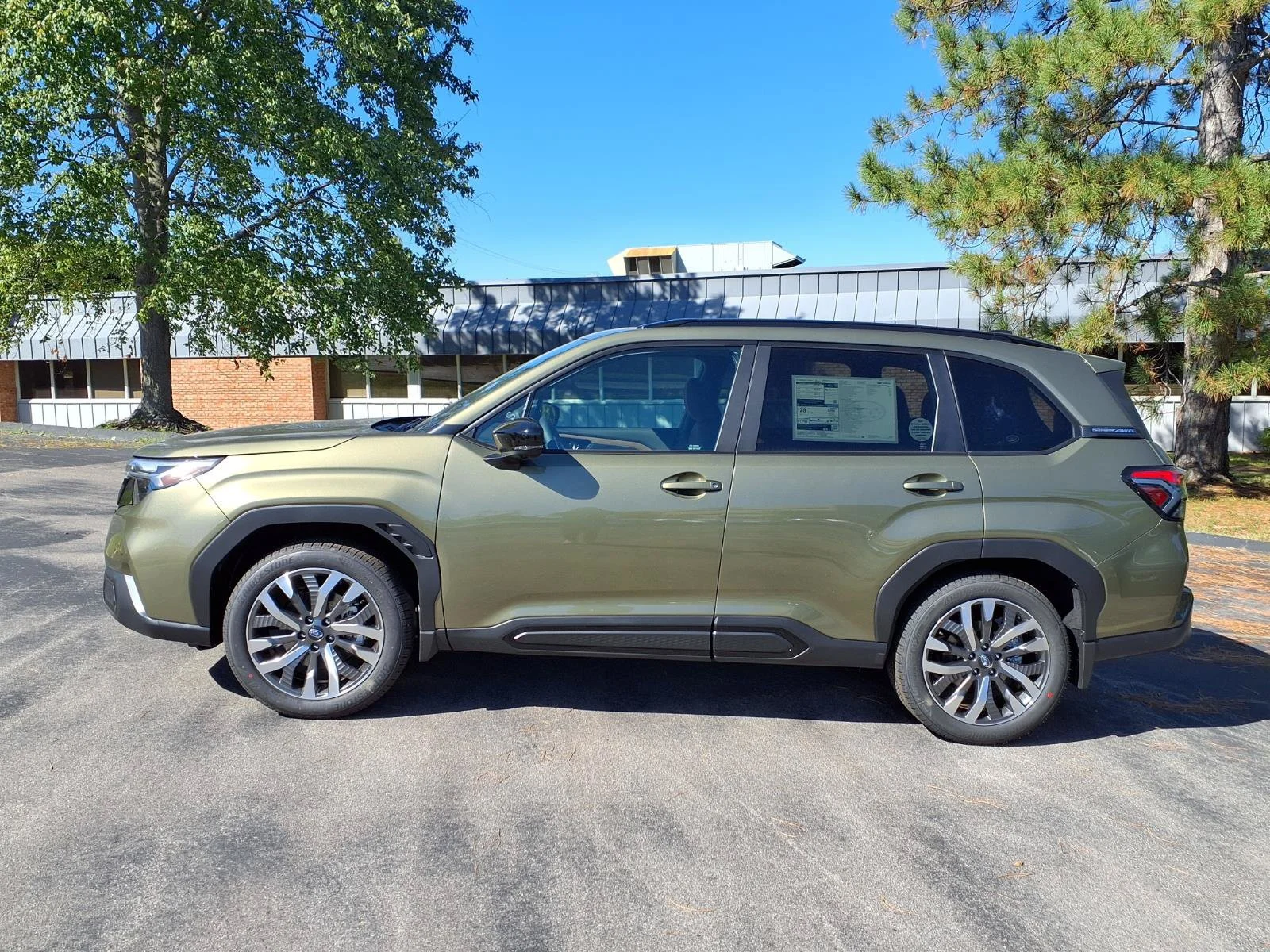 New 2026 AUTUMN GREEN METALLIC Subaru Touring image 19