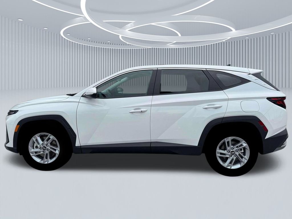 New 2026 White Hyundai SE image 3