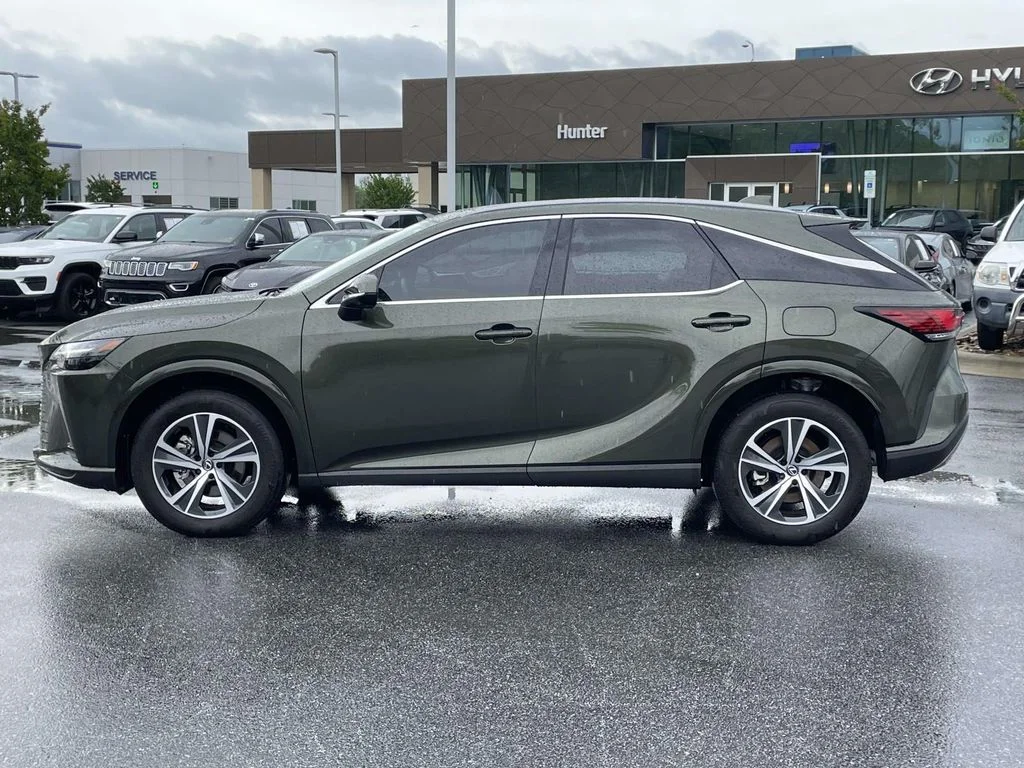2025 Lexus RX 350 - Photo 26