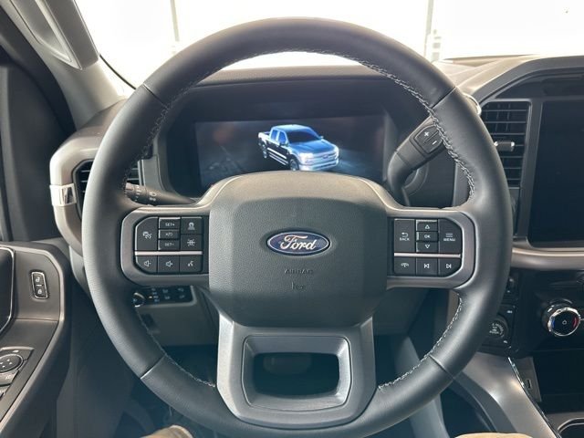 Used 2025 Agate Black Metallic Ford XLT image 20