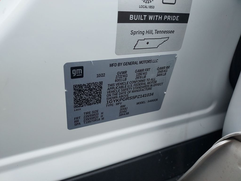 Used 2023 White Cadillac Sport image 26