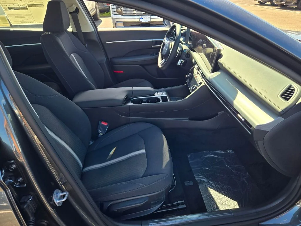 New 2026 Gray Hyundai SEL Sport image 6