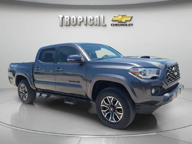 Used 2020 Gray Toyota SR5 image 7