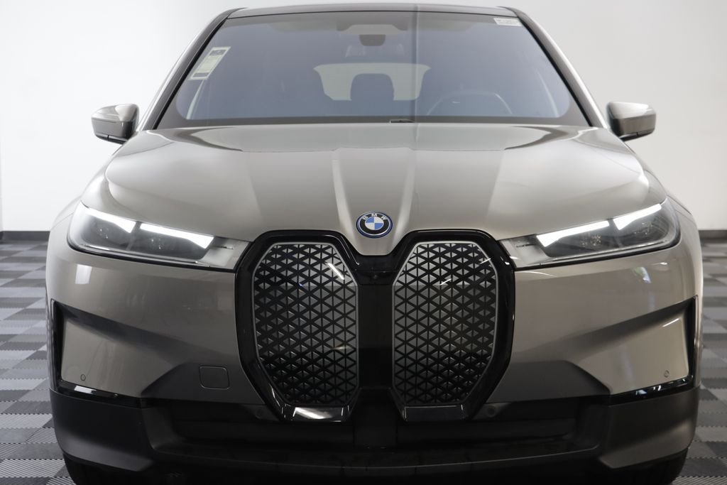 Certified Used 2023 Oxide Grey Met BMW xDrive50 image 24