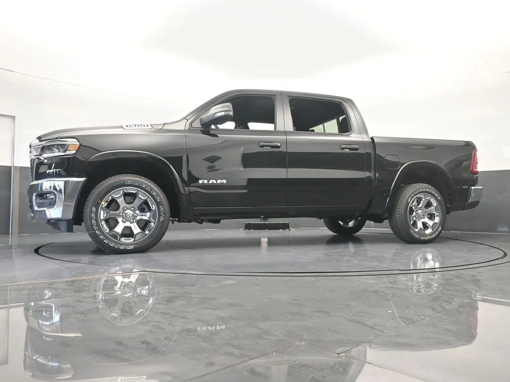 New 2026 Diamond Black Crystal Pearl-Coat Exterior Paint RAM Big Horn/Lone Star image 50
