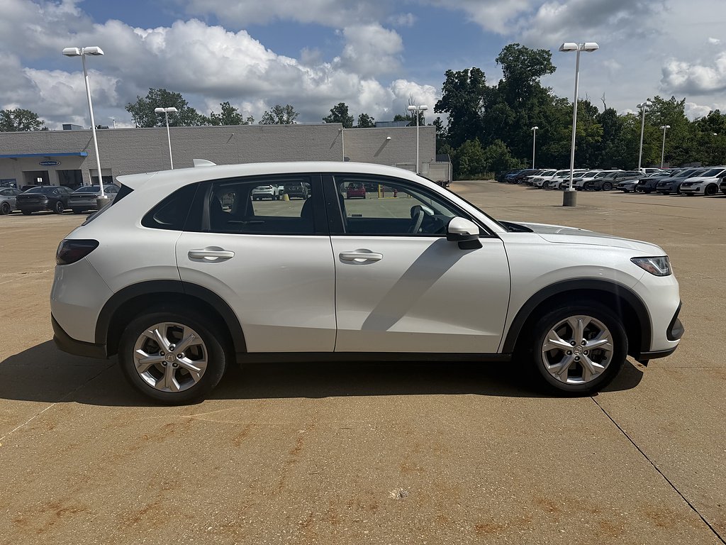 Certified Used 2024 Platinum White Pearl Honda LX image 3