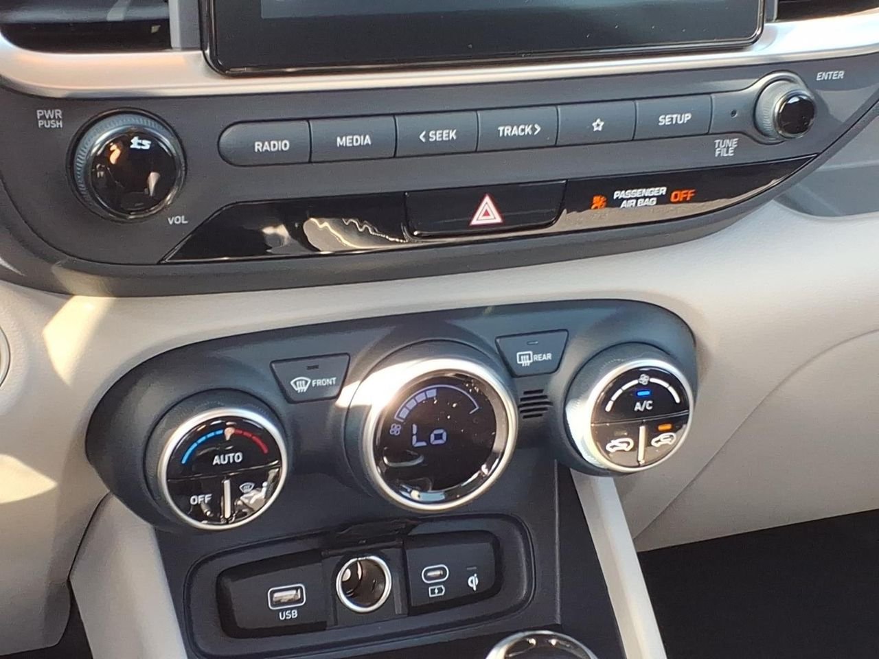 New 2026 Denim w/White Roof Hyundai SEL w/Two-Tone Roof image 23