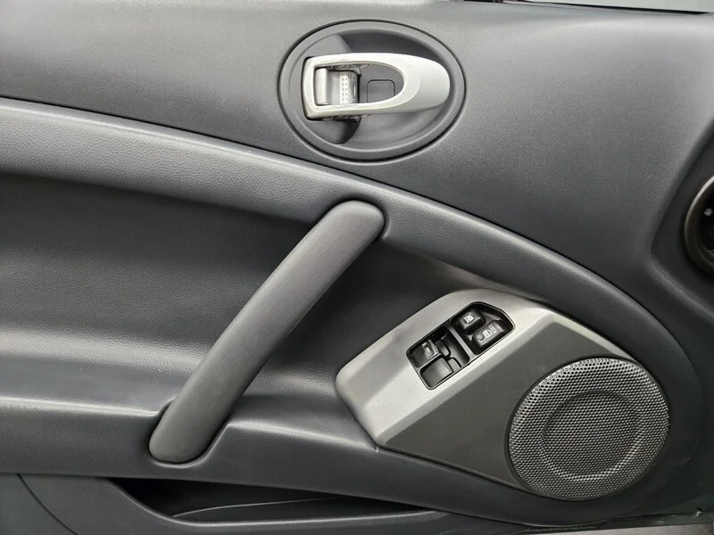 Used 2007  Mitsubishi GT image 12