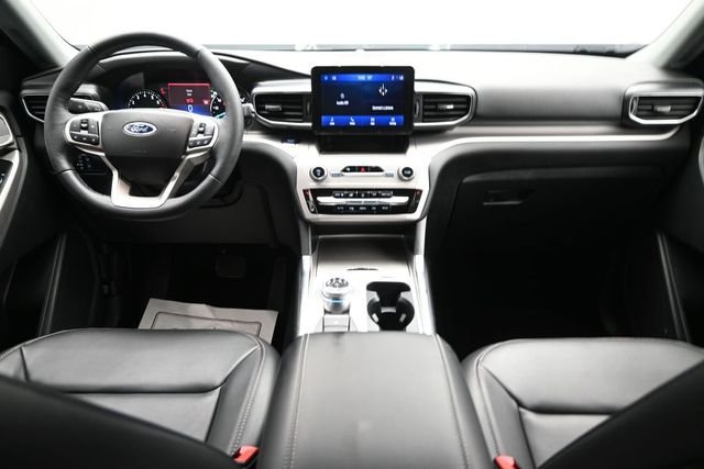 Used 2024 Blue Ford XLT image 24