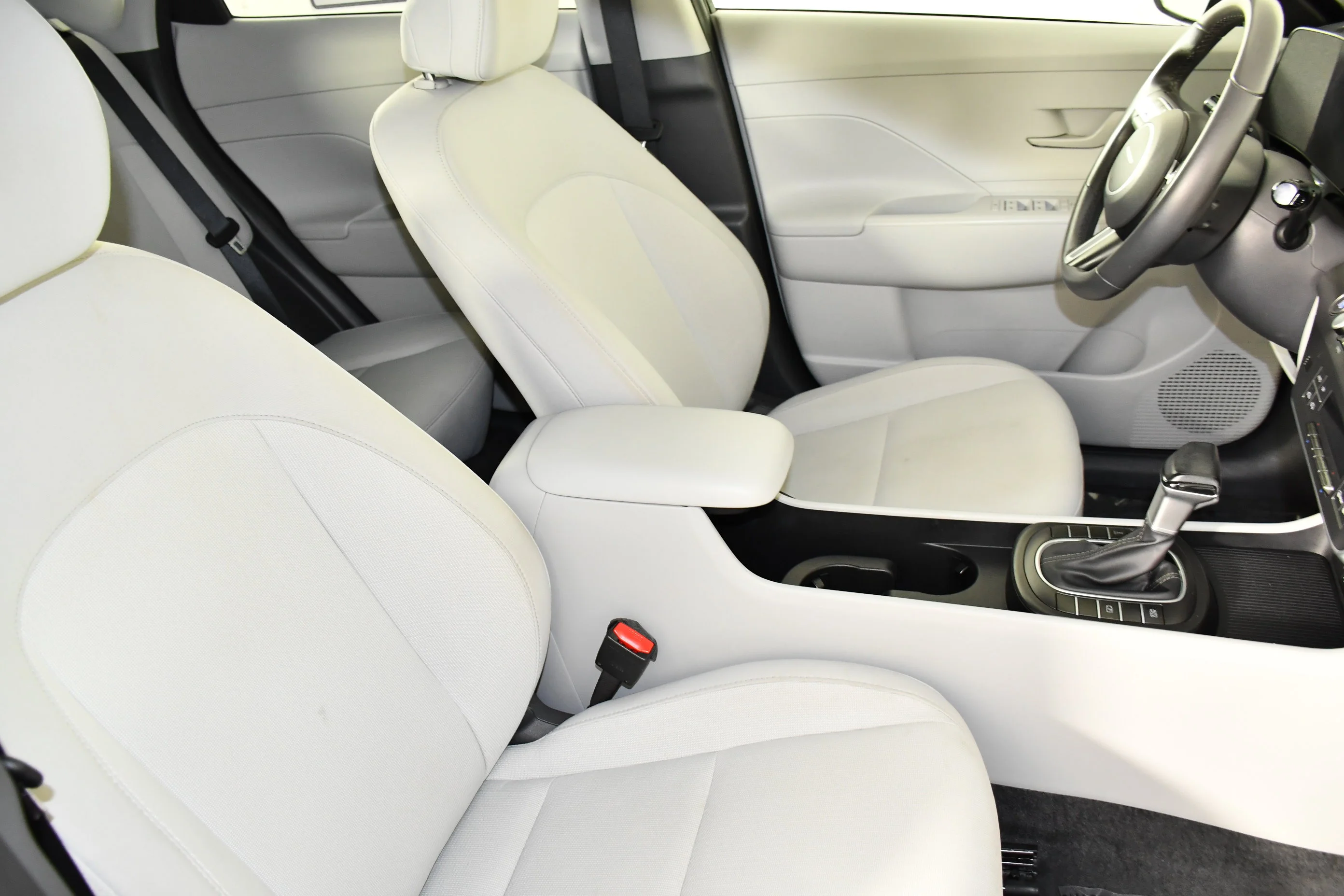 Used 2025 Abyss Black Pearl Hyundai SEL image 41