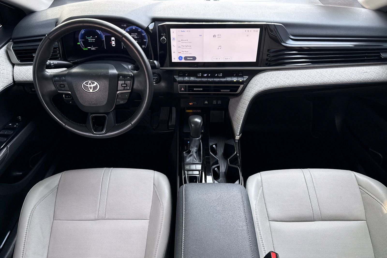 Used 2025 Beige Toyota XLE image 12