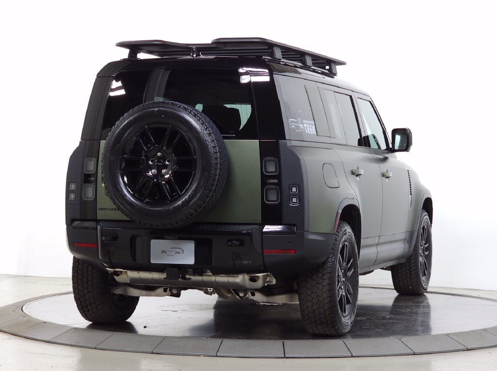 New 2026 Woolstone Green Land Rover S image 5
