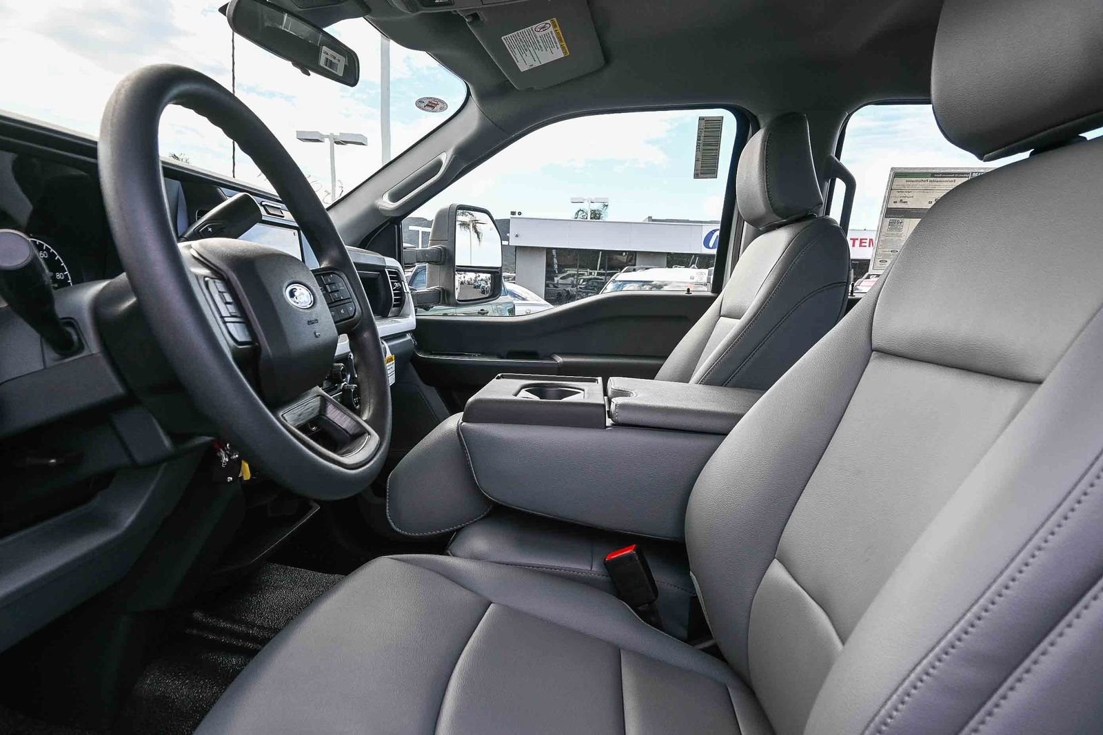 New 2026 Oxford White Ford F-350® XL image 13