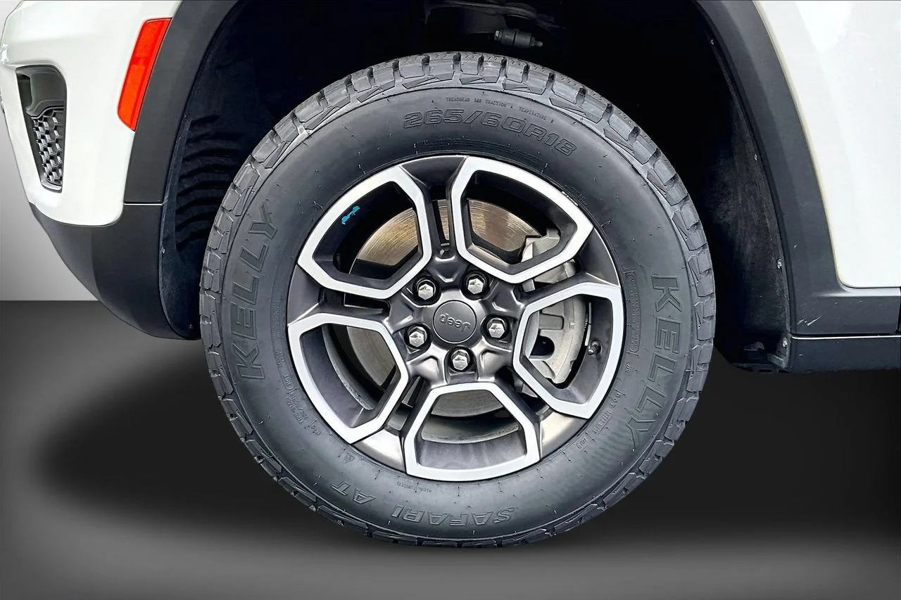 Used 2023 White Jeep Trailhawk 4xe image 33