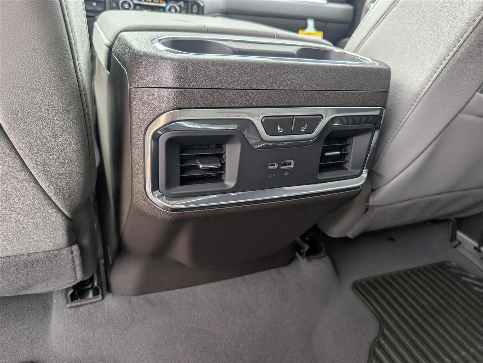2026 Chevrolet Silverado 1500 LTZ - Photo 11