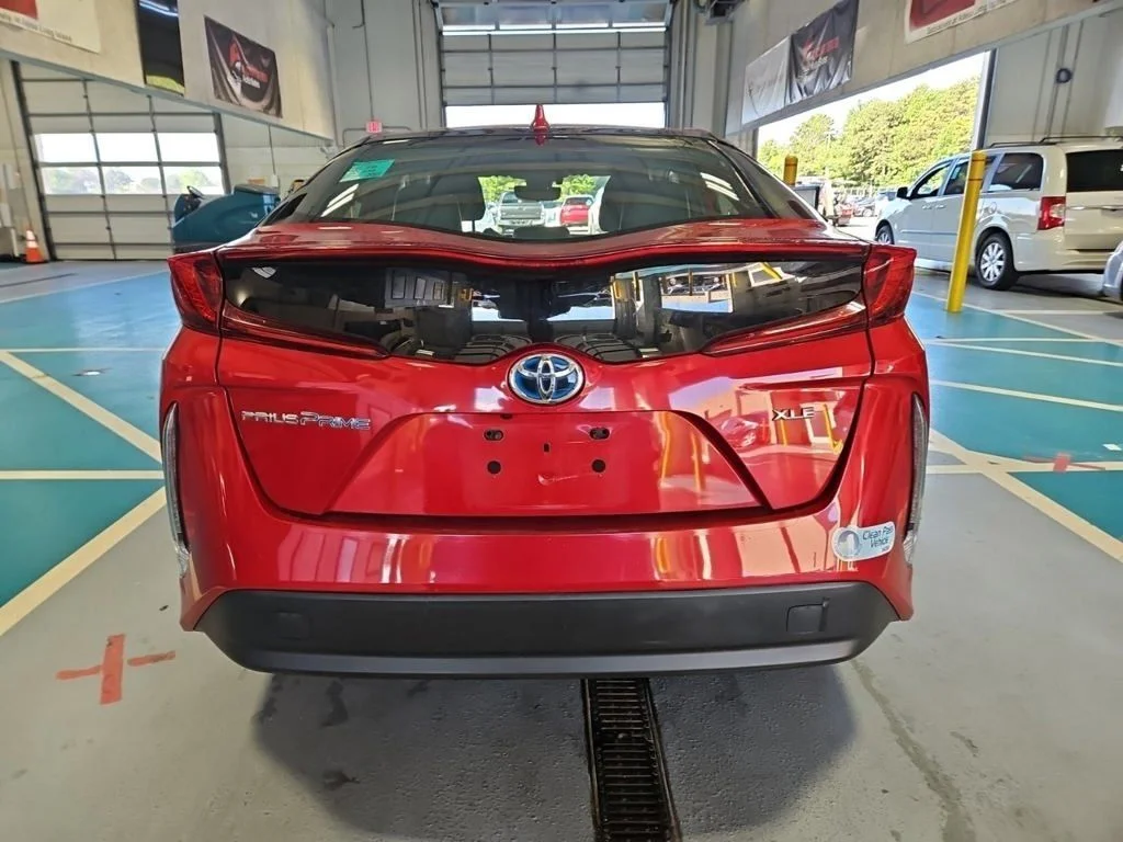 Certified Used 2021 Red Toyota XLE image 11