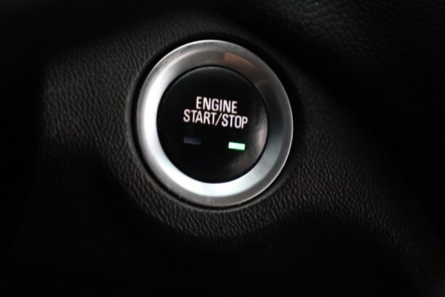 Used 2022 Silver Ice Metallic Chevrolet LT image 9
