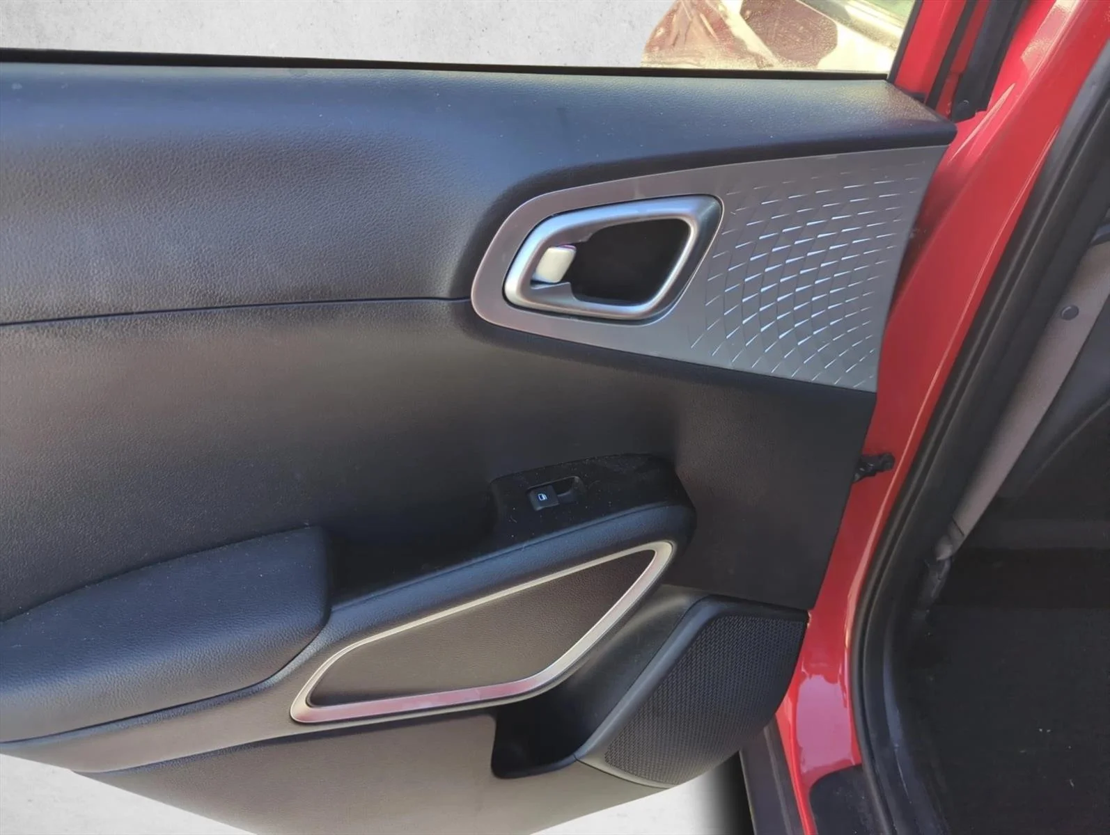 Used 2022 Inferno Red Kia LX image 9