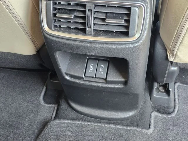 Used 2019  Honda Touring image 19