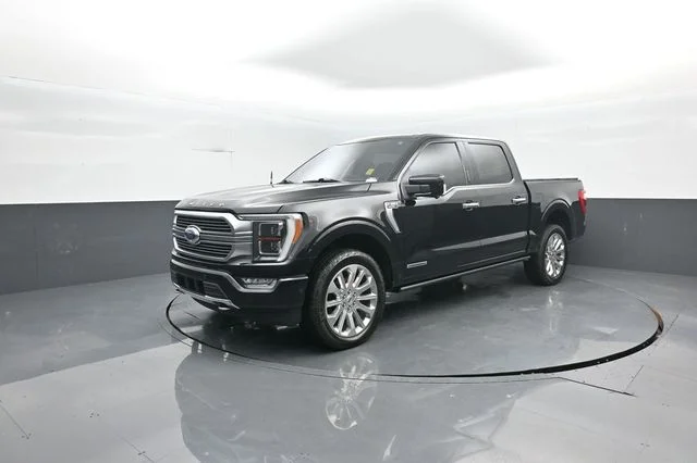 Used 2021 Black Metallic Ford Limited image 4