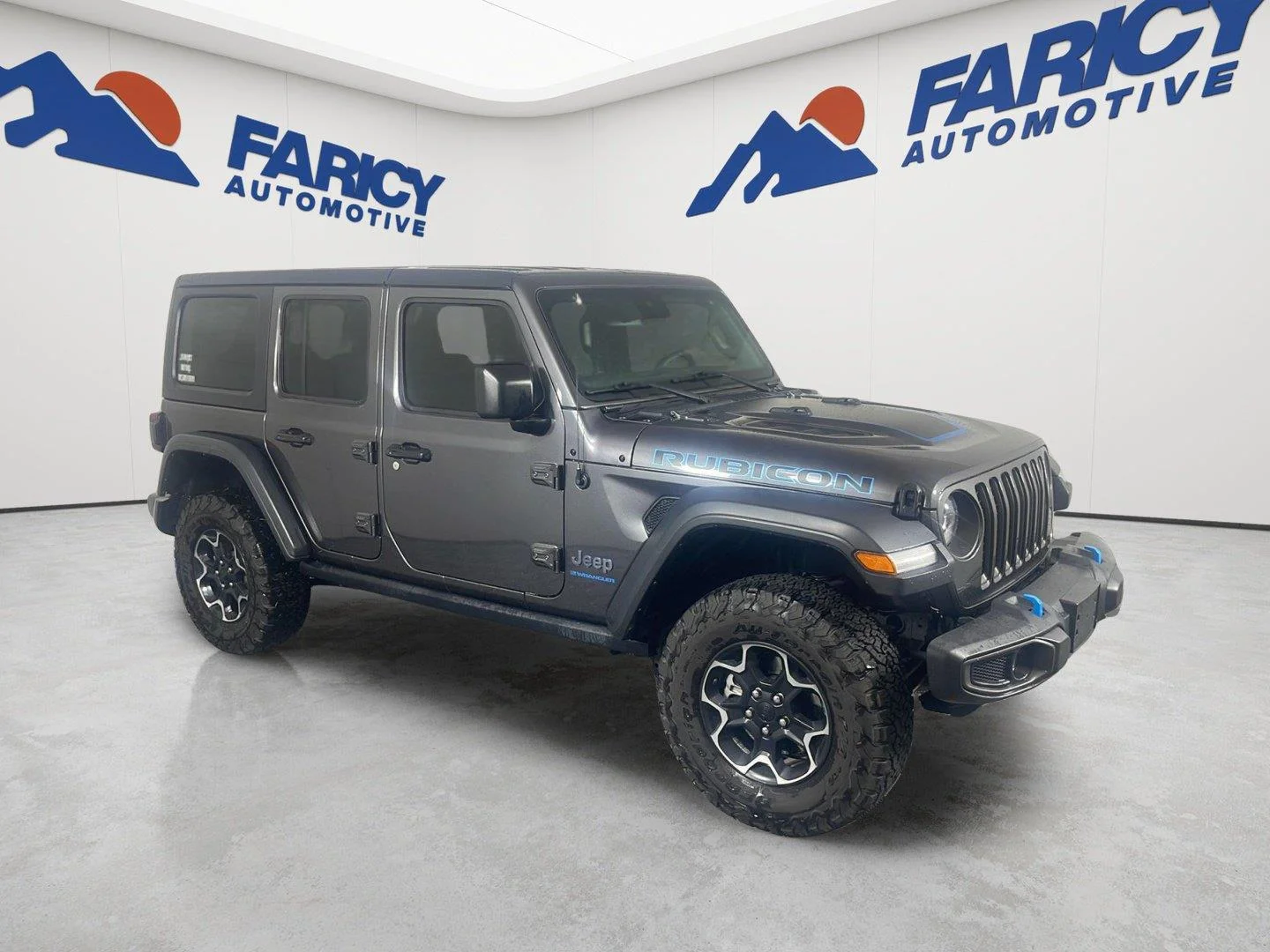 Used 2023 Granite Crystal Metallic Clearcoat Jeep Rubicon image 5