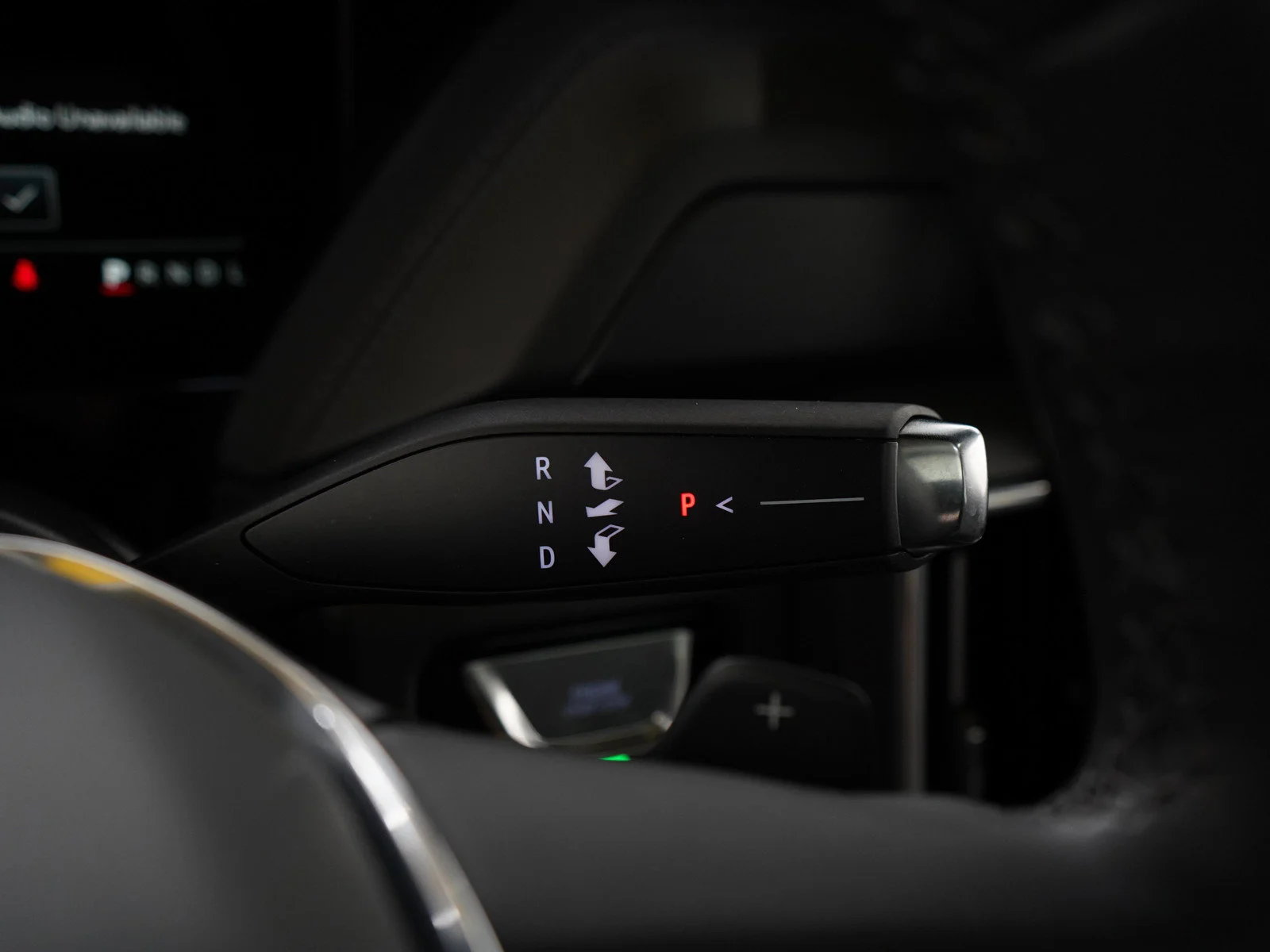 Used 2025  GMC Denali image 25