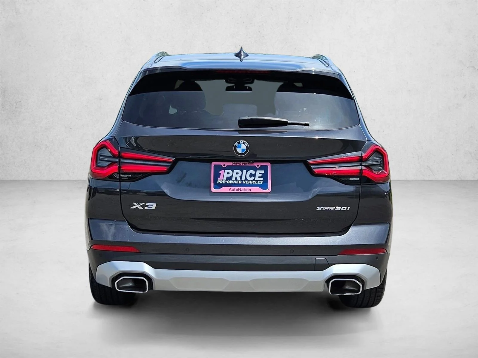 Used 2024 Dark Graphite Metallic BMW xDrive30i image 6
