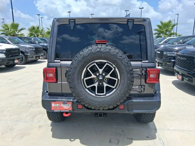 New 2026 Granite Crystal Metallic Clear-Coat Exterior Paint Jeep Rubicon image 6