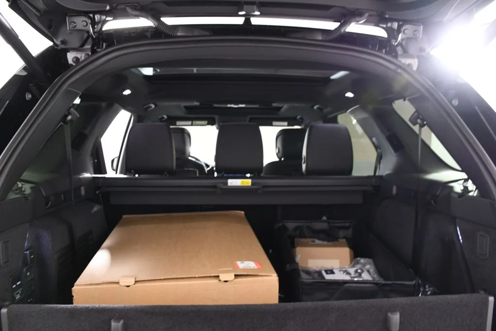 New 2026 Santorini Blk Land Rover Gemini Edition image 24