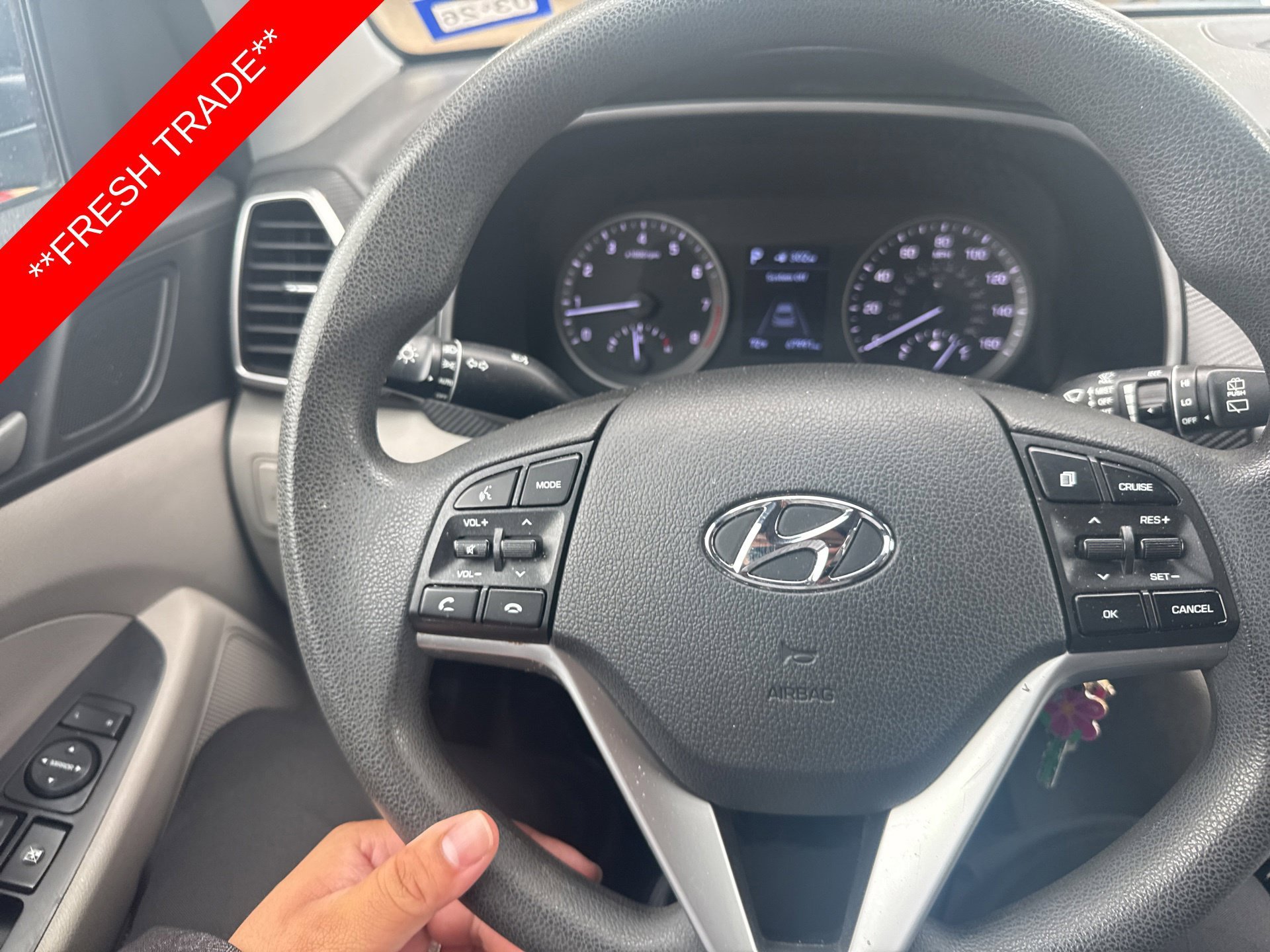 Used 2019 Gray Hyundai SE image 10