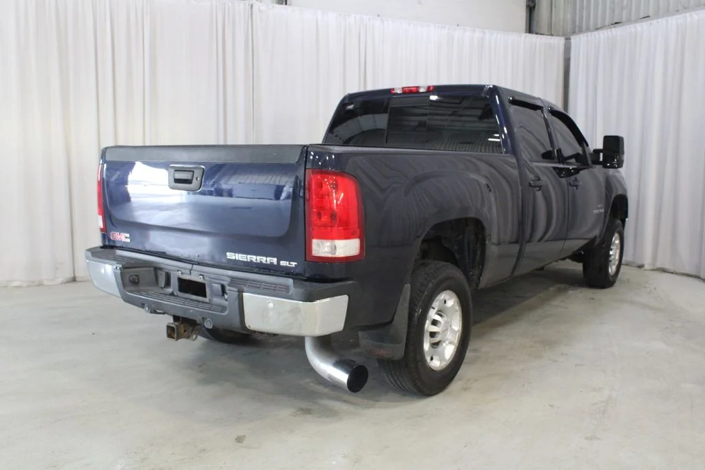 Used 2009 Blue GMC SLT image 23