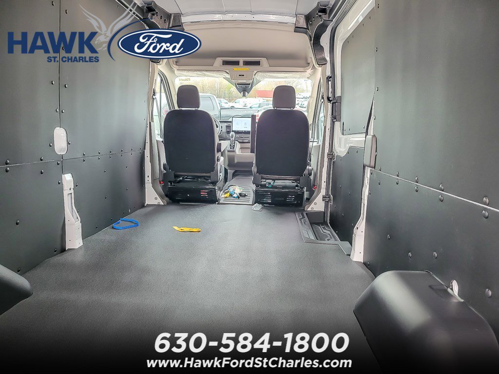 New 2026 Oxford White Ford Cargo Van image 15