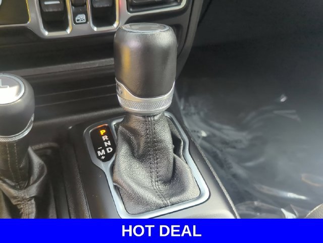 Used 2021 White Jeep Unlimited Sahara Altitude image 22