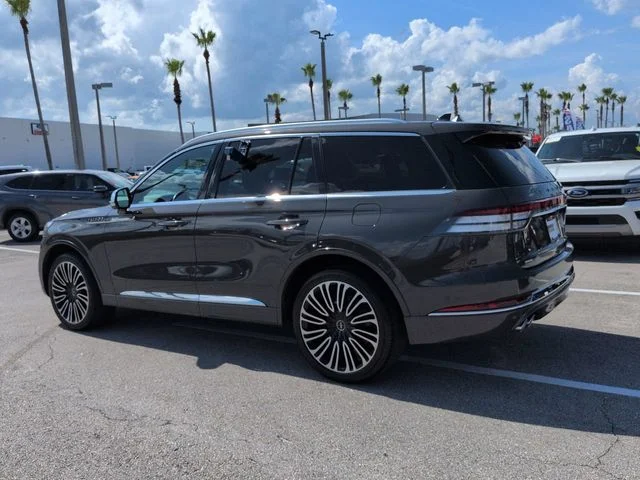 Used 2022 Dark Gray Metallic Lincoln Black Label image 6