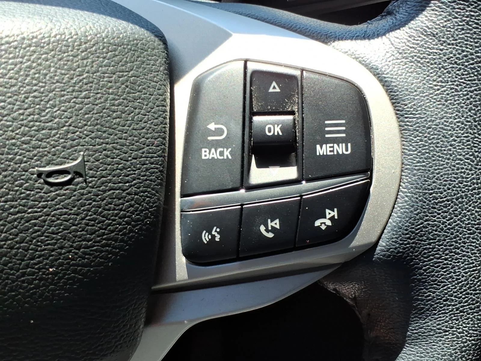 Used 2022 Star White Metallic Tri-Coat Ford XLT image 15