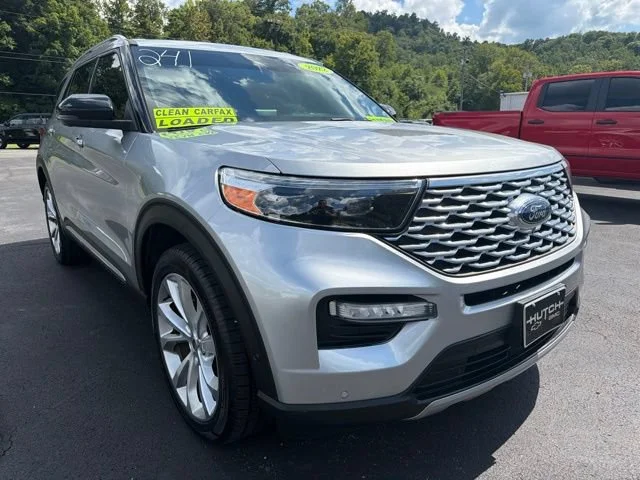 Used 2022 Silver Ford Platinum image 2