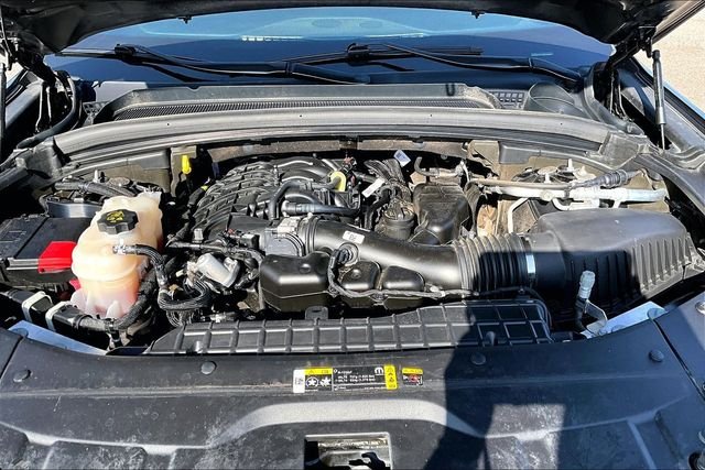 Used 2022 Black Jeep Altitude image 9