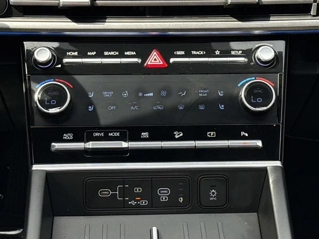 Used 2025 Black Hyundai Limited image 20