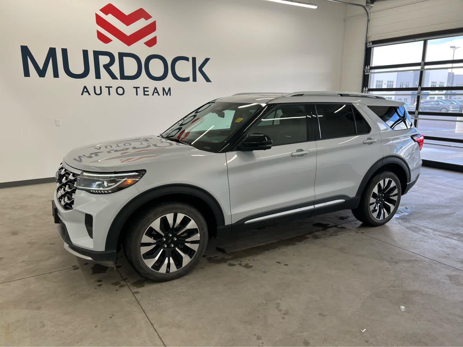 2025 Ford Explorer Platinum 4WD (PL535)'s photo