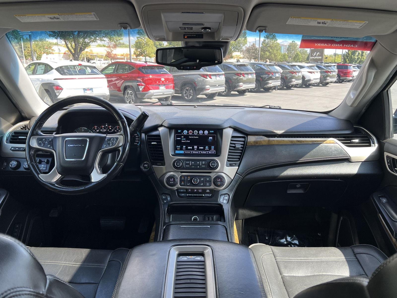 2017 GMC Yukon XL Denali - Photo 31