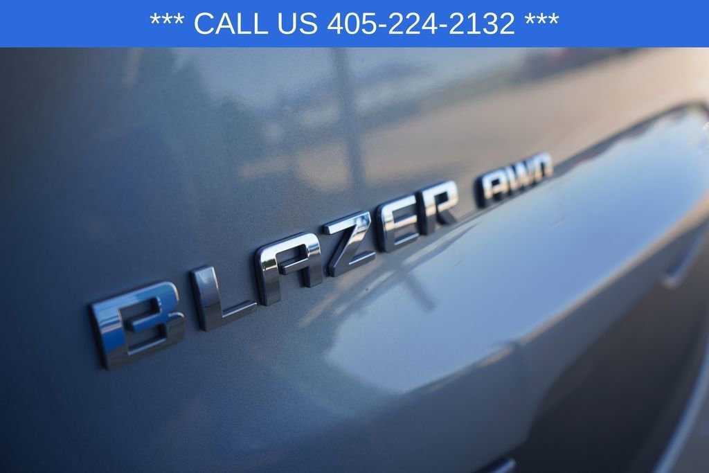Used 2025 Sterling Gray Metallic Chevrolet 2LT image 7