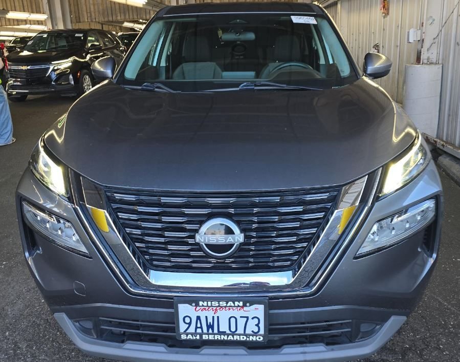 Used 2022 Nissan Rogue SV with VIN 5N1BT3BAXNC692647 for sale in Kansas City