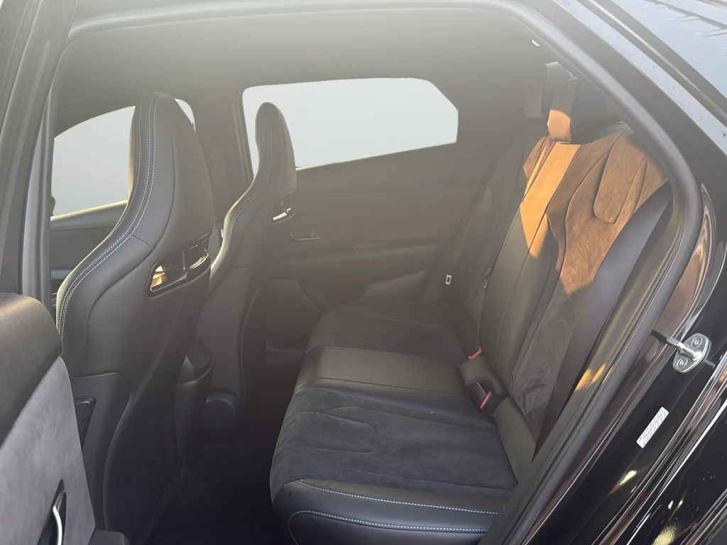 Used 2022 Black Hyundai Base image 25